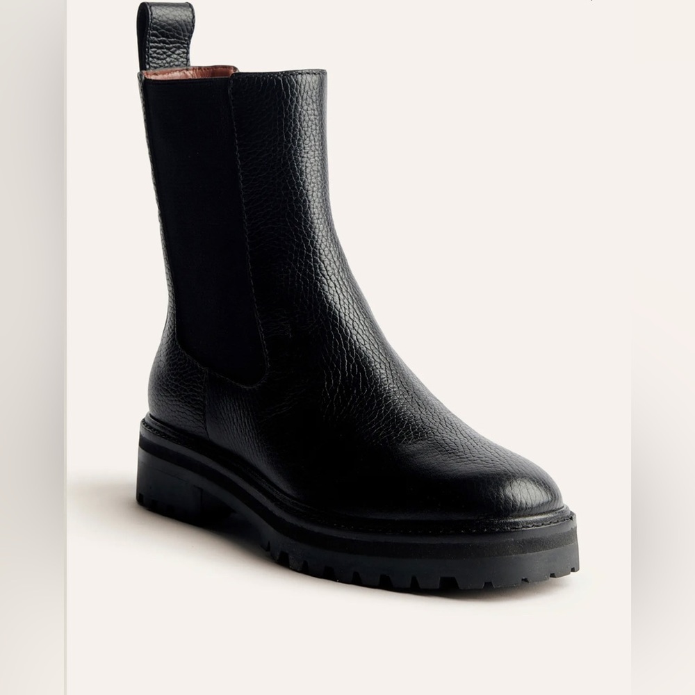 Reformation Katerina Lug Sole Chelsea Boot (worn once!)